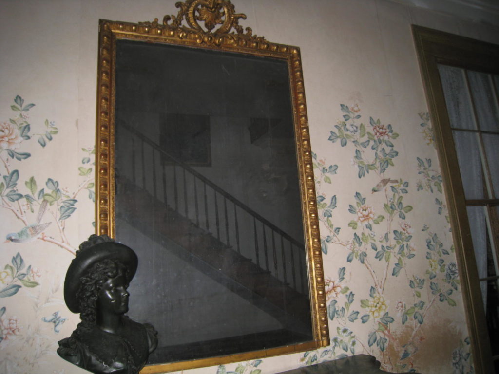 most-haunted-objects2